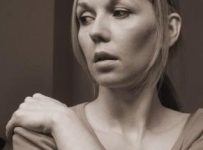 Cerita cinta yang menyakitkan di dunia maya